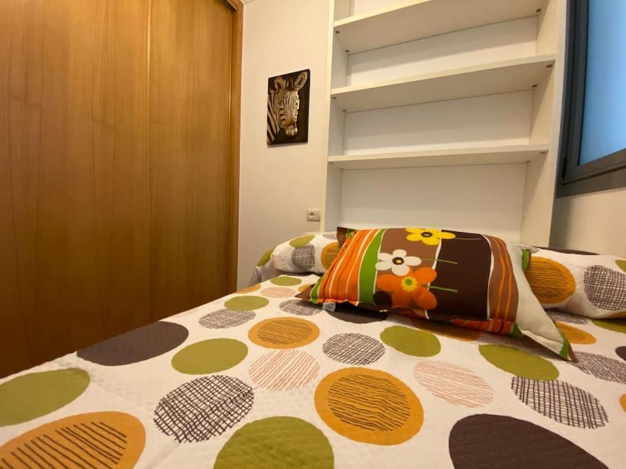 Apartamento Piso familiar amplio con acceso directo a la playa Bueu Exterior foto
